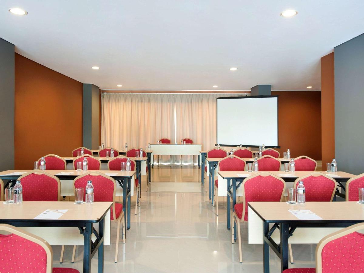 Ibis Budget Jakarta Daan Mogot Zewnętrze zdjęcie