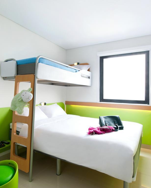 Ibis Budget Jakarta Daan Mogot Zewnętrze zdjęcie