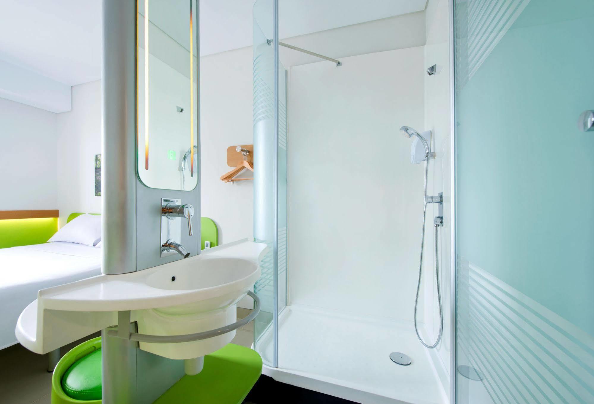 Ibis Budget Jakarta Daan Mogot Zewnętrze zdjęcie
