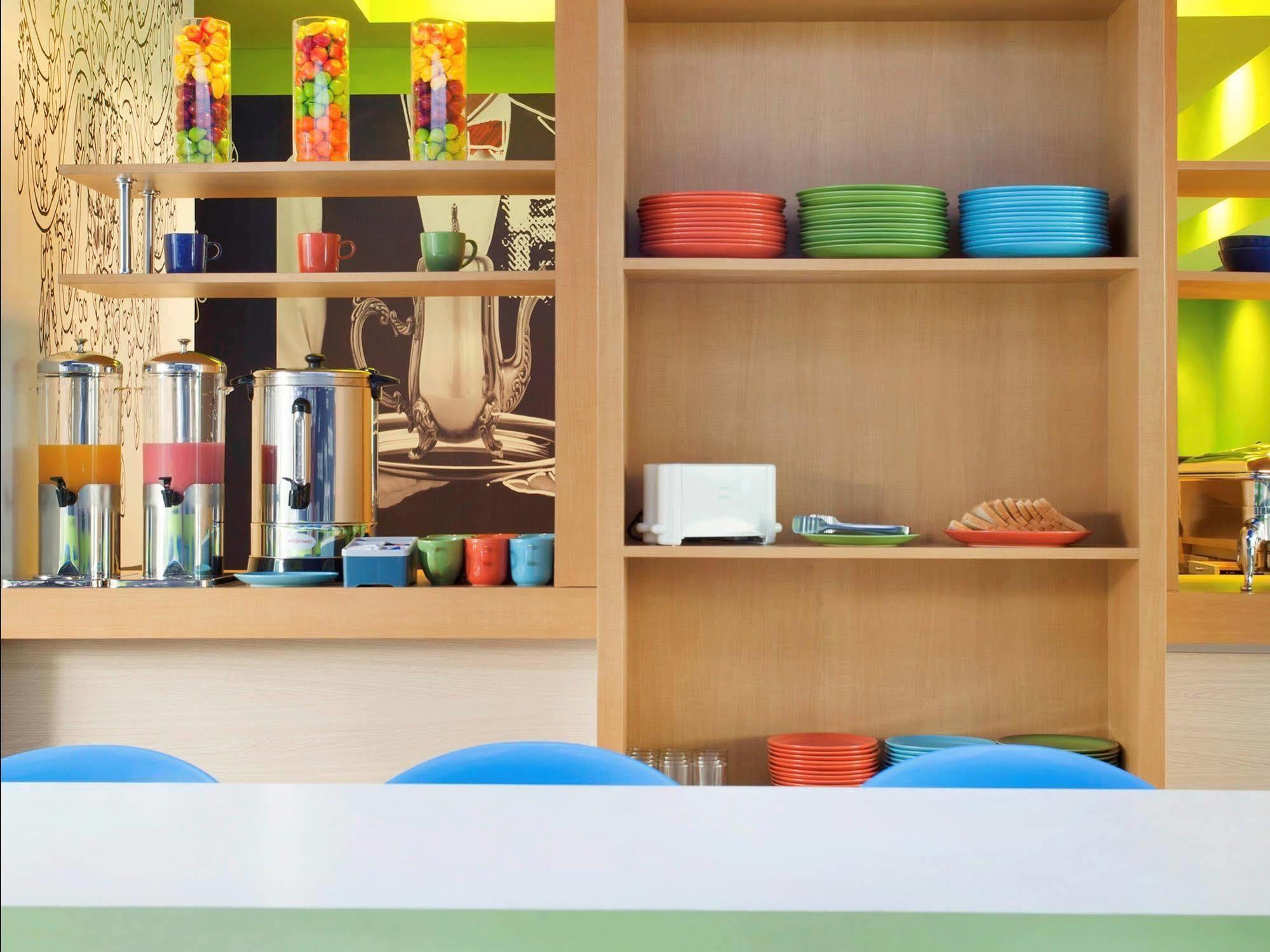 Ibis Budget Jakarta Daan Mogot Zewnętrze zdjęcie