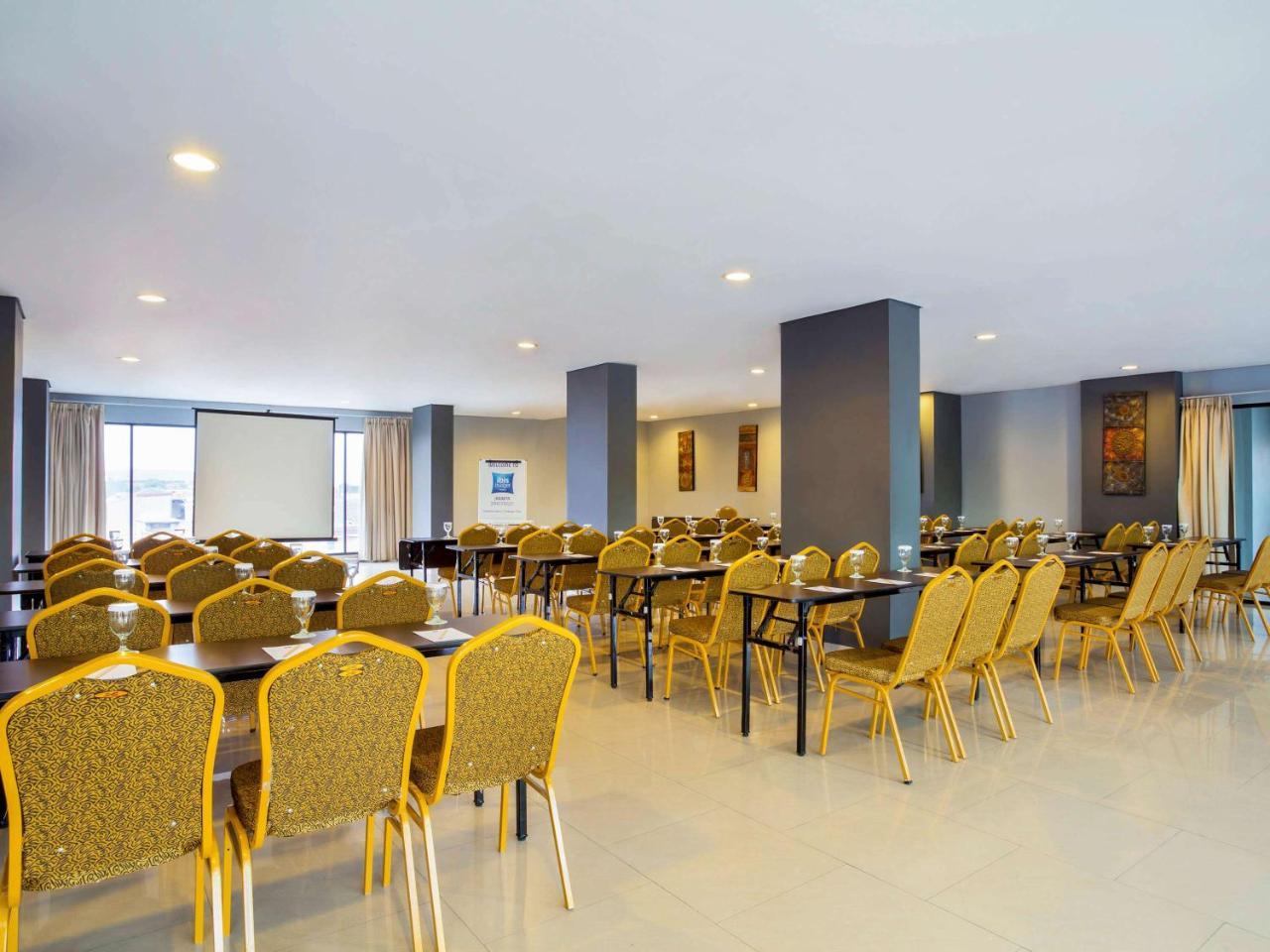 Ibis Budget Jakarta Daan Mogot Zewnętrze zdjęcie